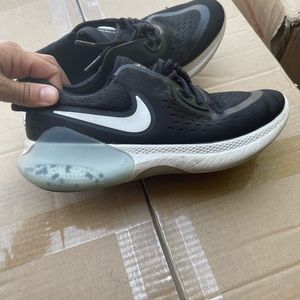 Used in good condition Nike sneaker